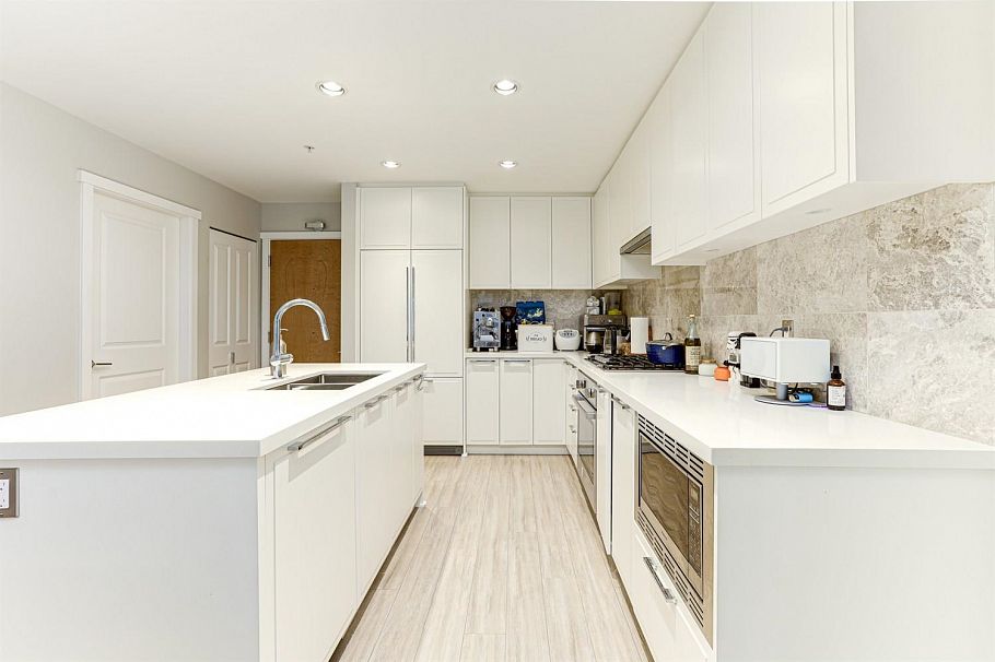 108 3188 Riverwalk Avenue Vancouver, BC - 11