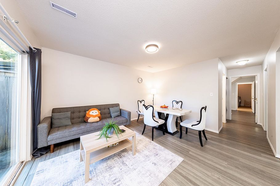 3638 Maginnis Avenue North Vancouver, BC - 30