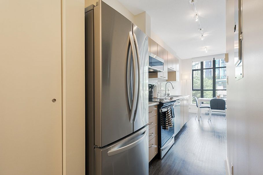 307 1249 Granville Street Vancouver, BC - 15