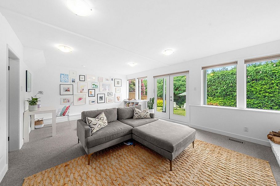 3455 Calder Avenue North Vancouver, BC - 27