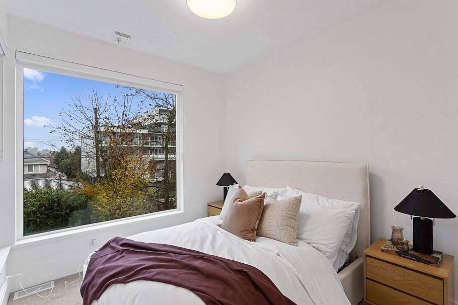 553 W 26th Avenue Vancouver, BC - 13