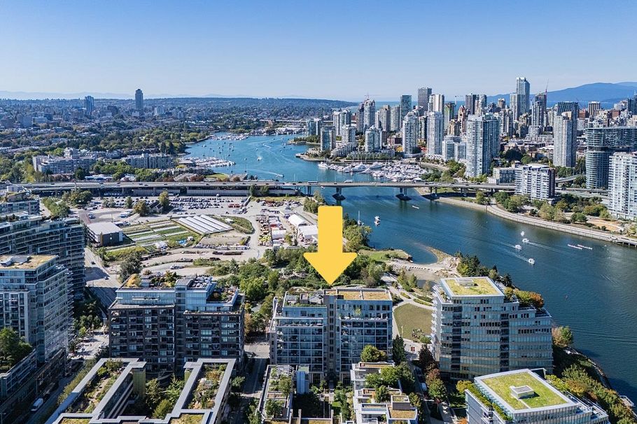 302 1616 Columbia Street Vancouver, BC - 28