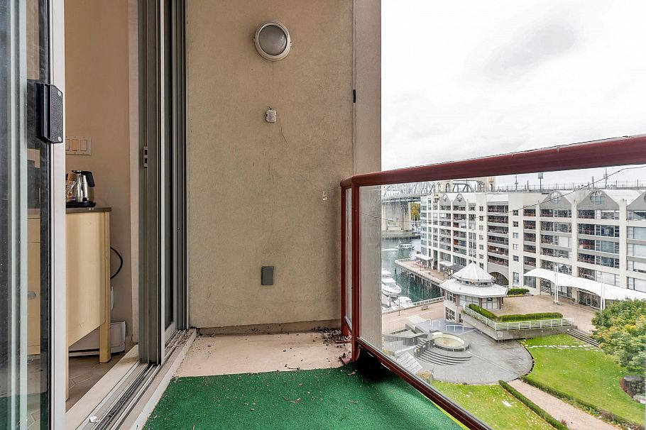 704 990 Beach Avenue Vancouver, BC - 25