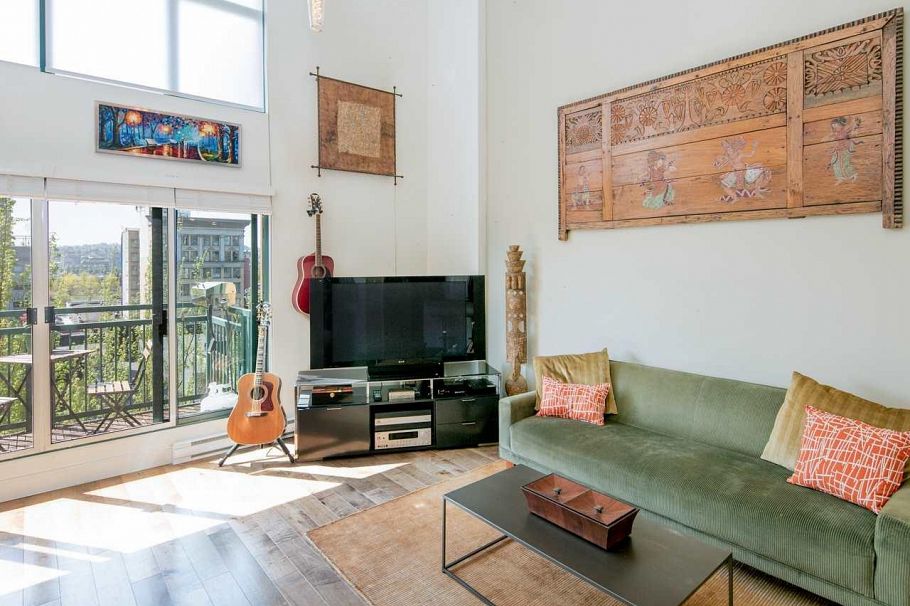 714 22 E Cordova Street Vancouver, BC - 4