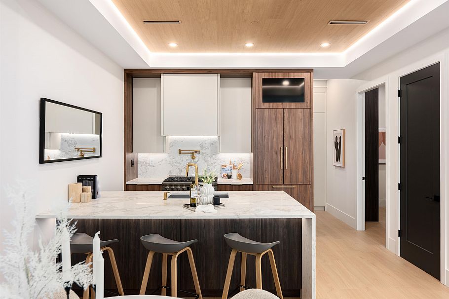 1 3466 Franklin Street Vancouver, BC - 16