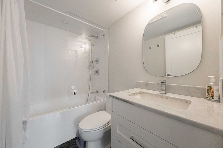 1006 928 Richards Street Vancouver, BC - 18