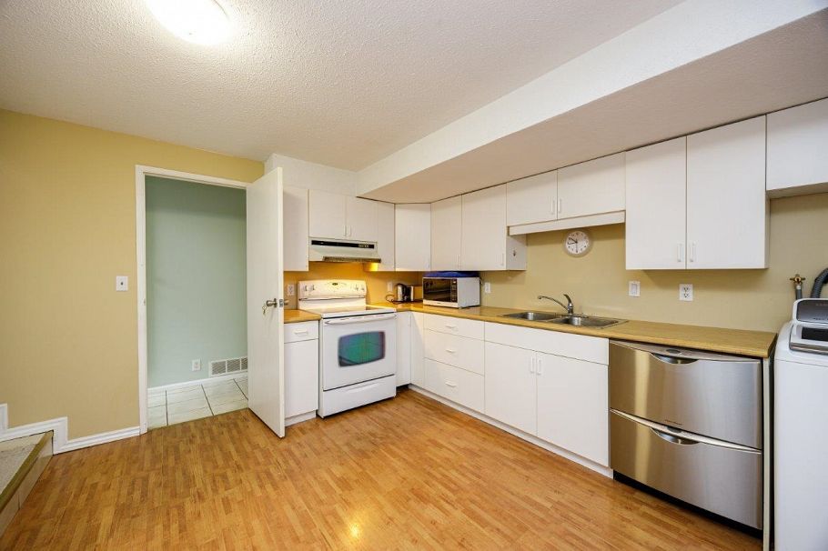 1427 Appin Road North Vancouver, BC - 22