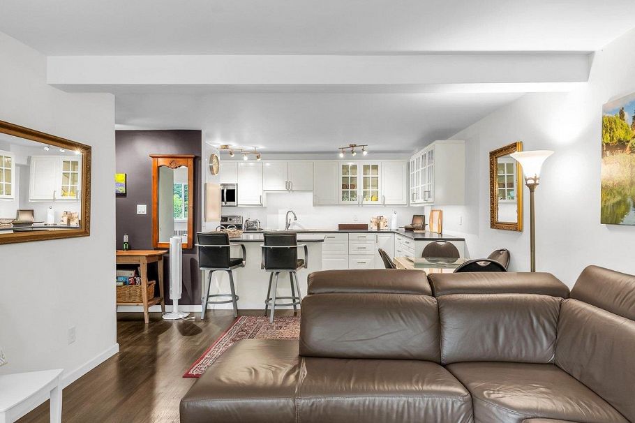 3 2146 W 43rd Avenue Vancouver, BC - 4