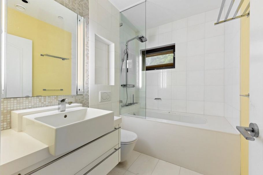 3138 W 42nd Avenue Vancouver, BC - 17