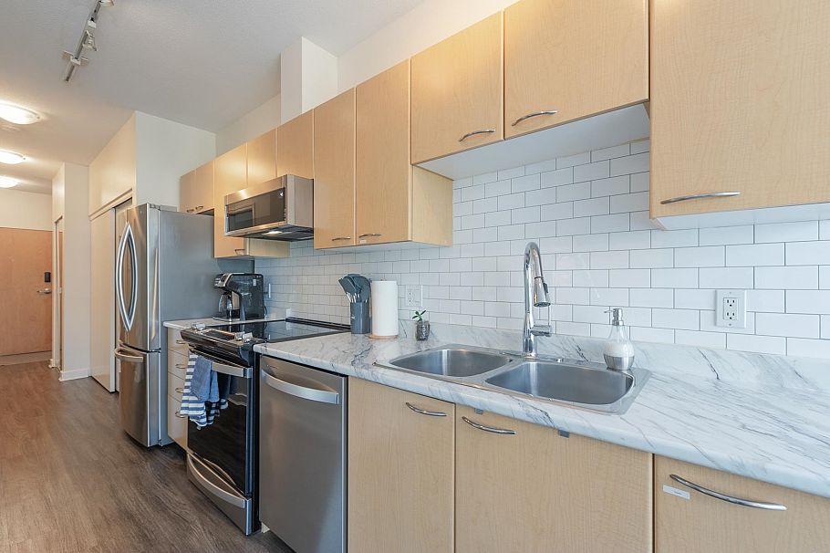 307 1249 Granville Street Vancouver, BC - 13