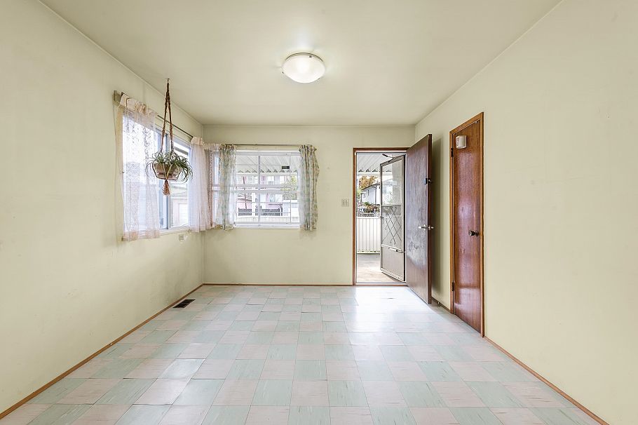 3220 E 19th Avenue Vancouver, BC - 34