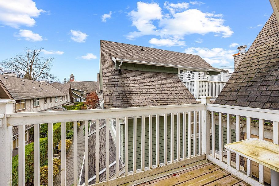 5406 Larch Street Vancouver, BC - 25