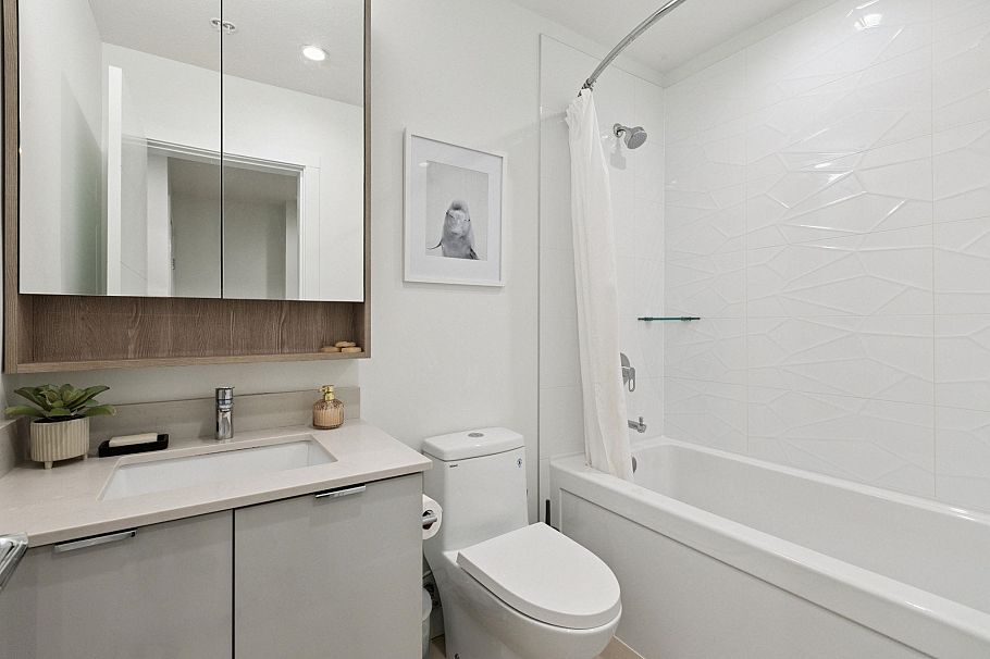 309 128 E 8th Street North Vancouver, BC - 14