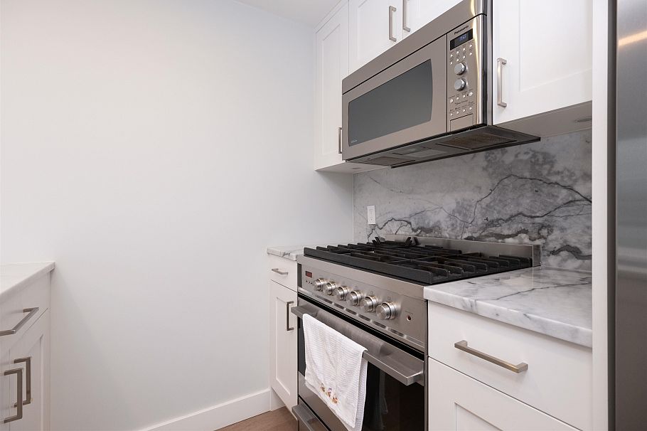 1006 928 Richards Street Vancouver, BC - 12