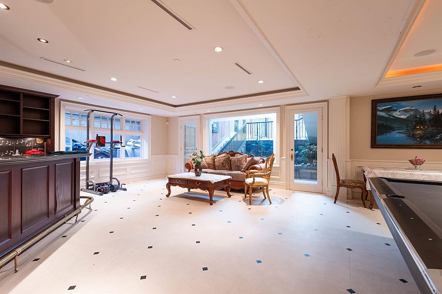 3719 Selkirk Street Vancouver, BC - 25