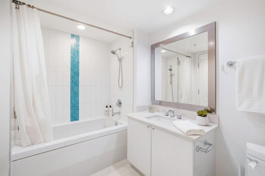 708 133 E Esplanade North Vancouver, BC - 13