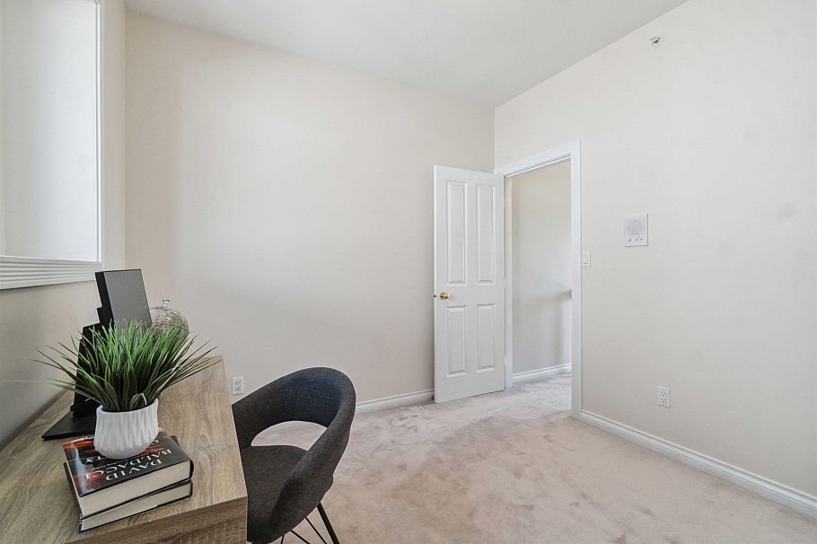 1303 W 67th Avenue Vancouver, BC - 13