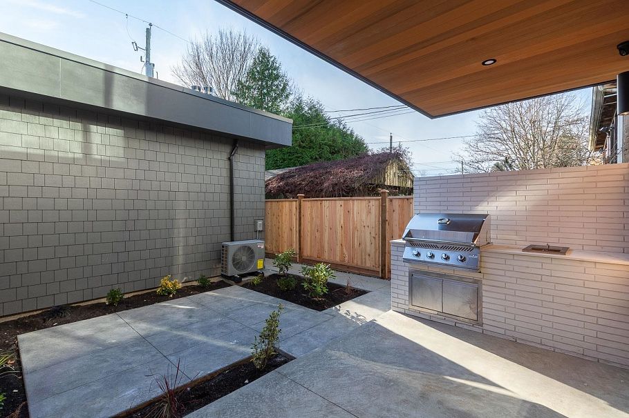 3 2976 W 13th Avenue Vancouver, BC - 24