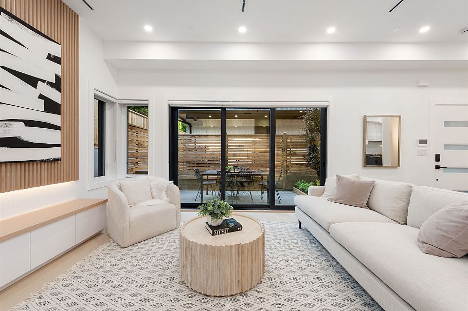 5 371 E 33rd Avenue Vancouver, BC - 8