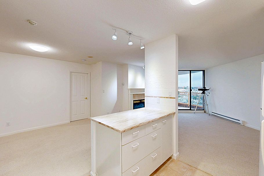 1607 4425 Halifax Street Burnaby, BC - 3