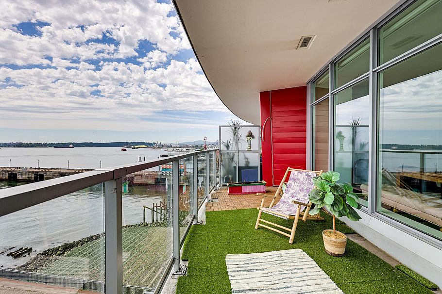 501 185 Victory Ship Way North Vancouver, BC - 27