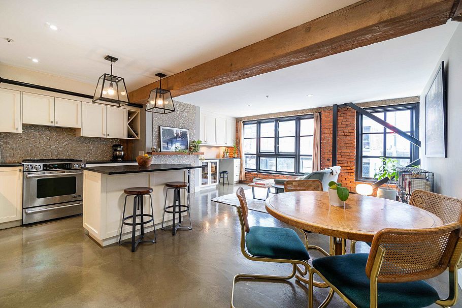 203 1066 Hamilton Street Vancouver, BC - 1