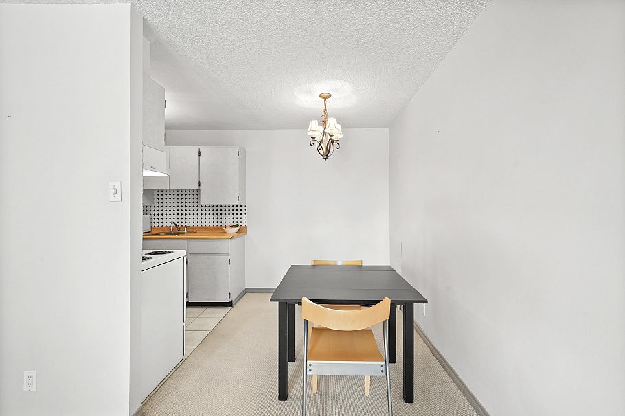 1006 2016 Fullerton Avenue North Vancouver, BC - 4