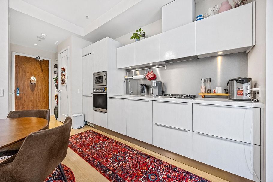 302 1616 Columbia Street Vancouver, BC - 7