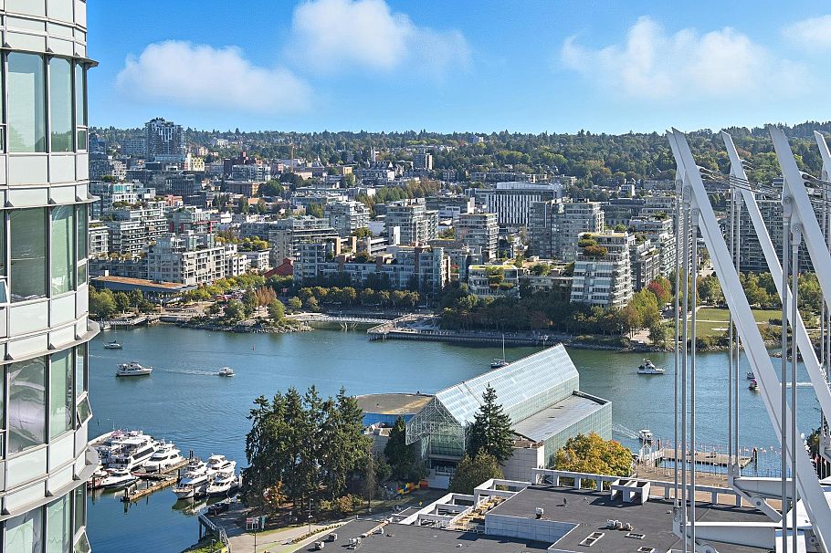 3008 111 W Georgia Street Vancouver, BC - 2