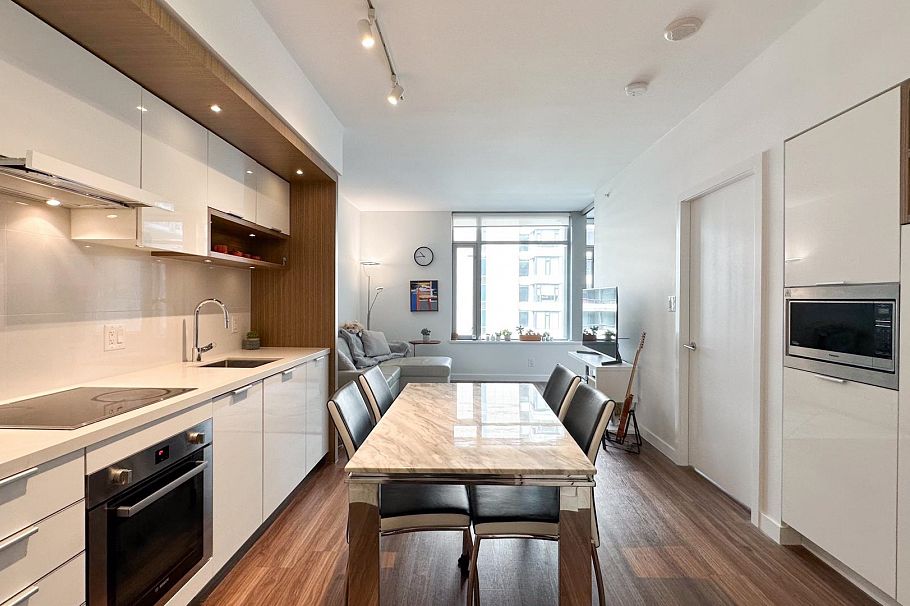 515 1661 Quebec Street Vancouver, BC - 7