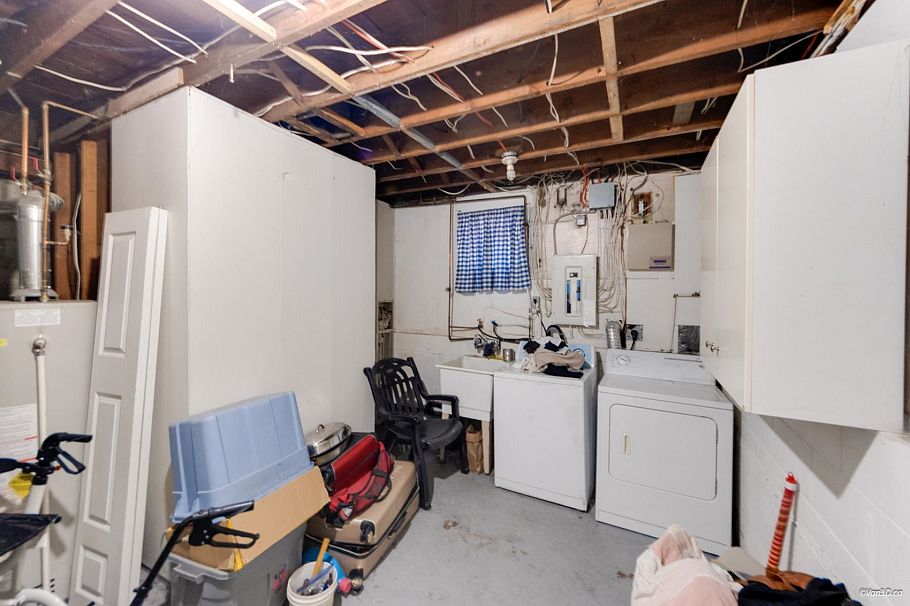 4358 Victoria Drive Vancouver, BC - 23