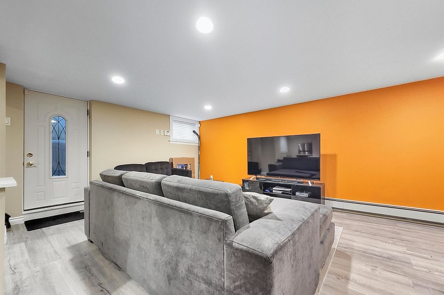 3521 W 39th Avenue Vancouver, BC - 21