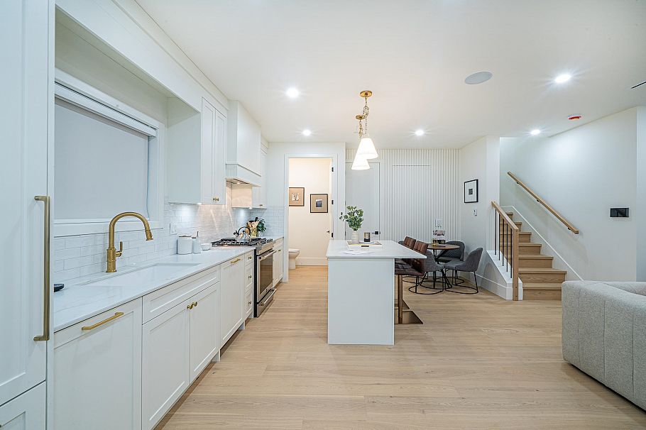 3460 Welwyn Street Vancouver, BC - 11