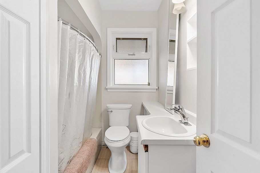 4833 Henry Street Vancouver, BC - 15