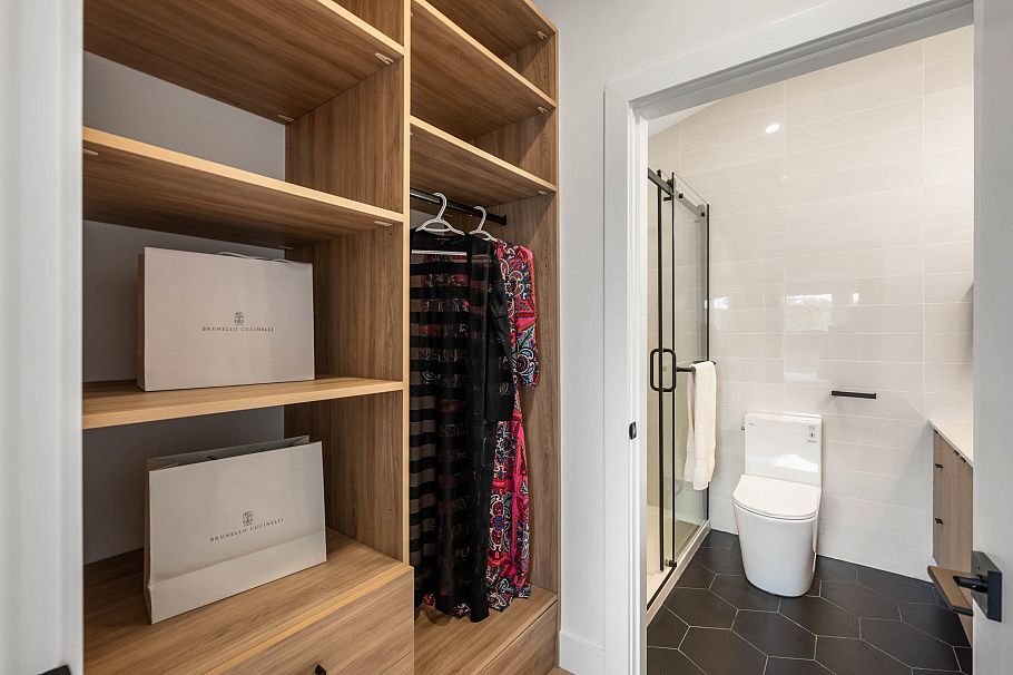 1 3065 Charles Street Vancouver, BC - 24