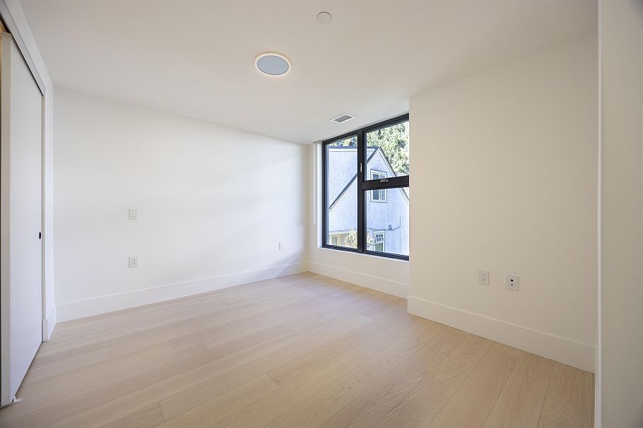 203 778 W 27th Avenue Vancouver, BC - 22