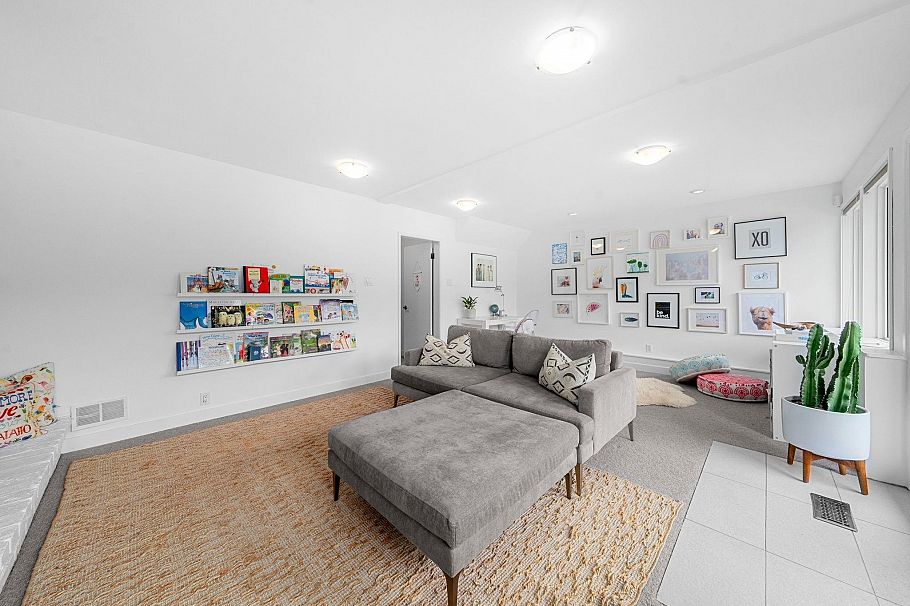 3455 Calder Avenue North Vancouver, BC - 29