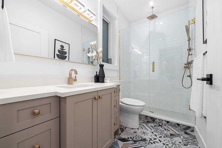 4990 Sherbrooke Street Vancouver, BC - 25