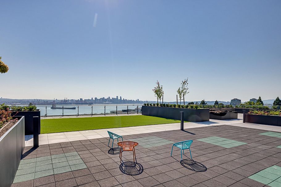 564 422 E 3rd Street North Vancouver, BC - 34