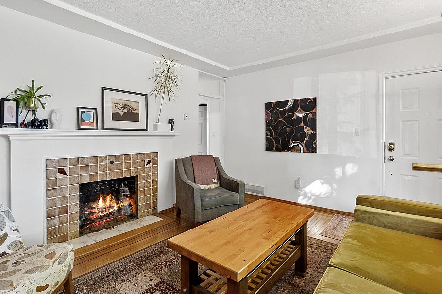 4833 Henry Street Vancouver, BC - 8