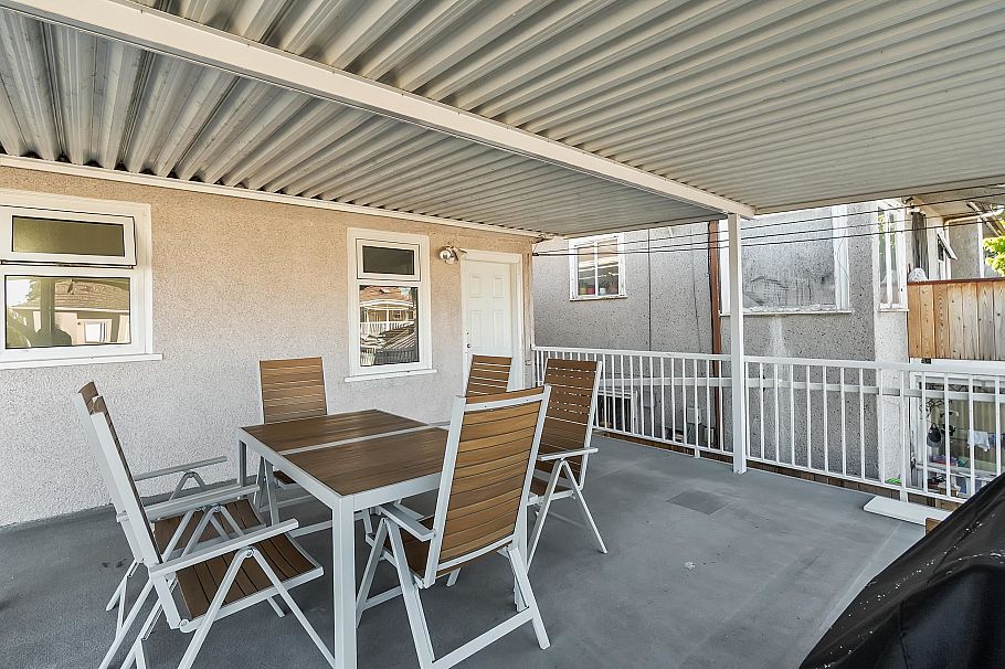 4833 Henry Street Vancouver, BC - 26