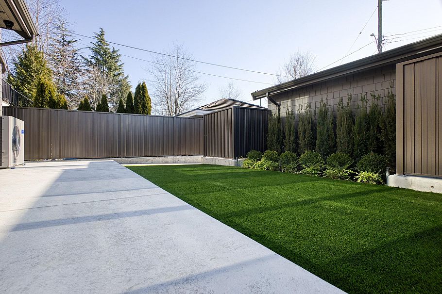 2382 E 5th Avenue Vancouver, BC - 20