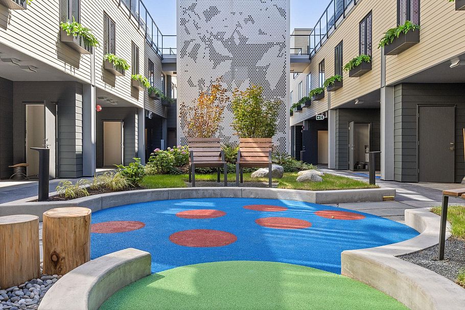 112 342 Mountain Highway North Vancouver, BC - 28