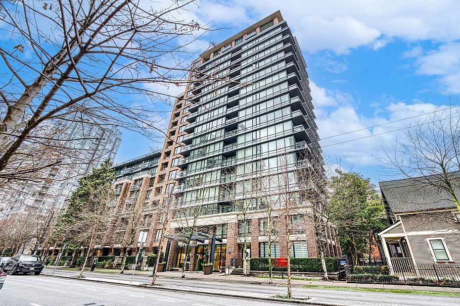 1807 1088 Richards Street Vancouver, BC - 3