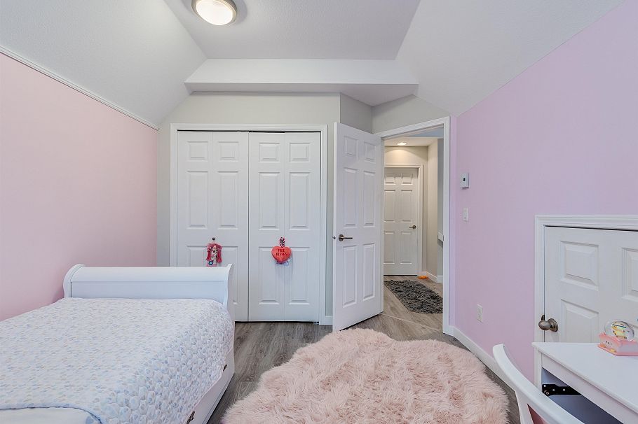 4 233 E 6th Street North Vancouver, BC - 23