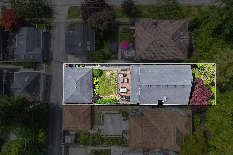 2992 W 42nd Avenue Vancouver, BC - 39