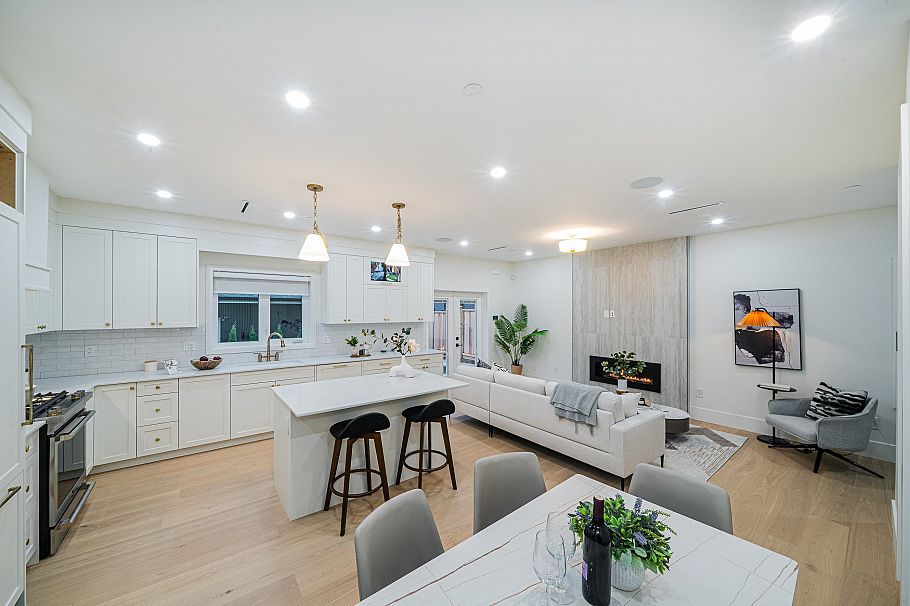 3462 Welwyn Street Vancouver, BC - 1