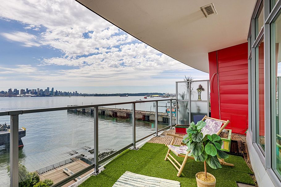 501 185 Victory Ship Way North Vancouver, BC - 25