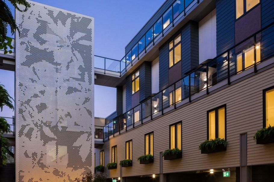 311 342 Mountain Highway North Vancouver, BC - 28