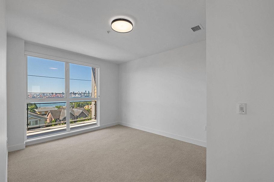 411 422 E 3rd Street North Vancouver, BC - 9